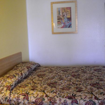 Best Economy Inn & Suites Bakersfield Habitación foto