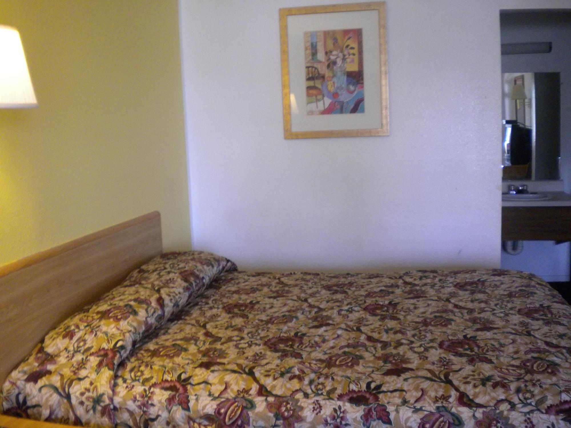 Best Economy Inn & Suites Bakersfield Habitación foto